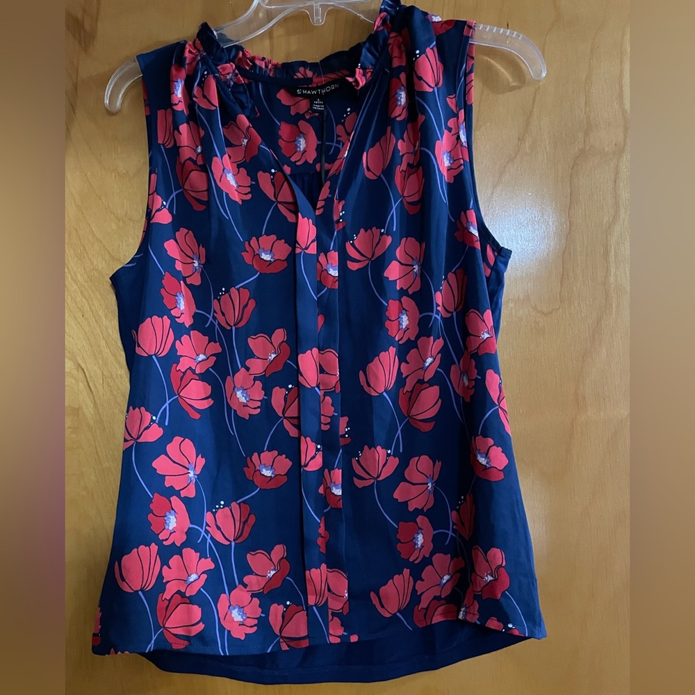 41 HAWTHORN Floral Poppy Sleeveless Top NWT Size Small Petite